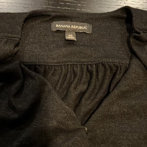Banana Republic Black V Neck Sweater Size Xs - Picture 2 of 5